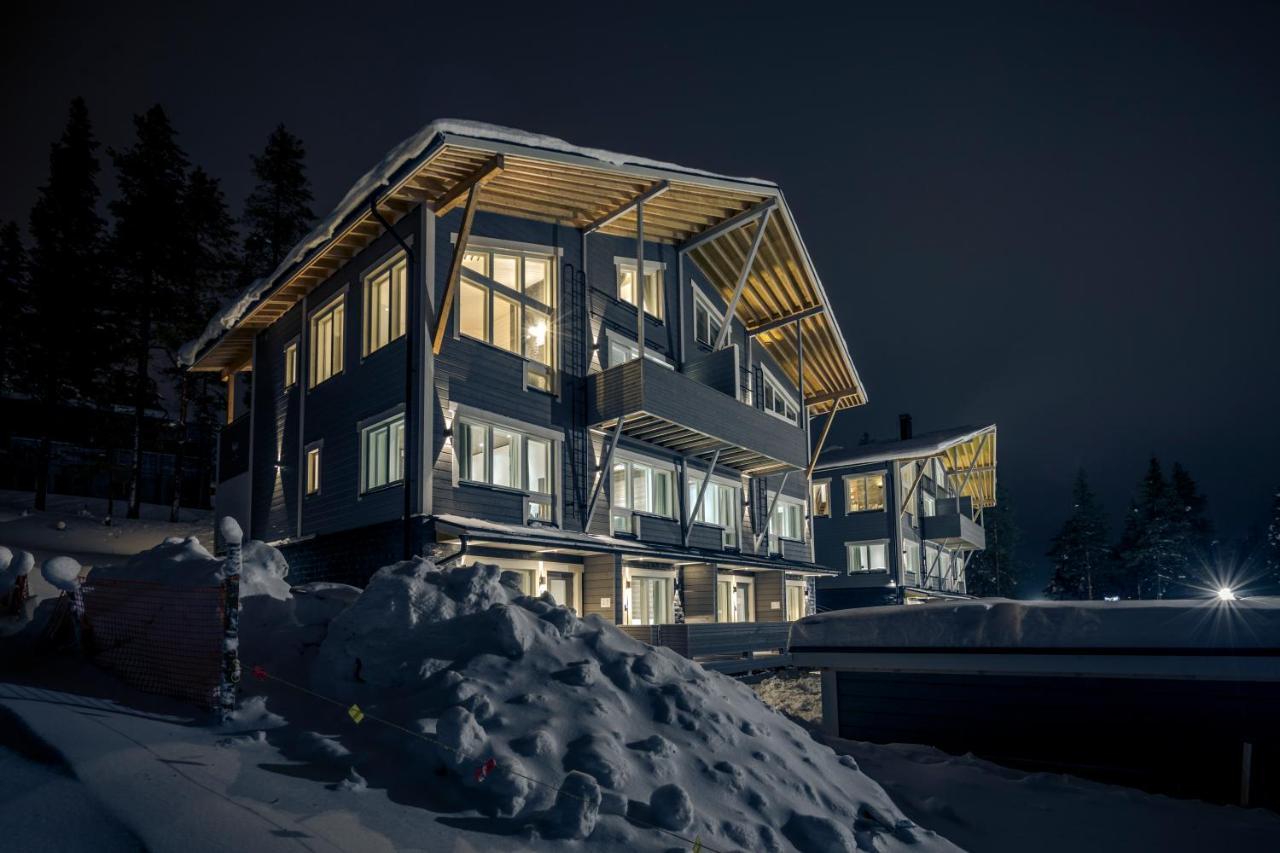 Ski-Inn Pyhaelinna ピュハトゥントゥリ エクステリア 写真