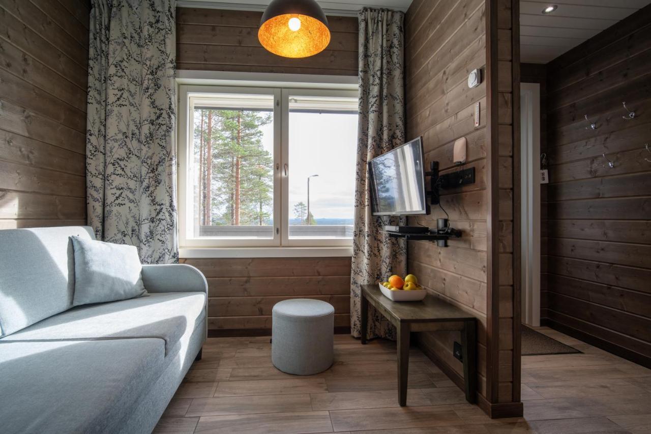 Ski-Inn Pyhaelinna ピュハトゥントゥリ エクステリア 写真