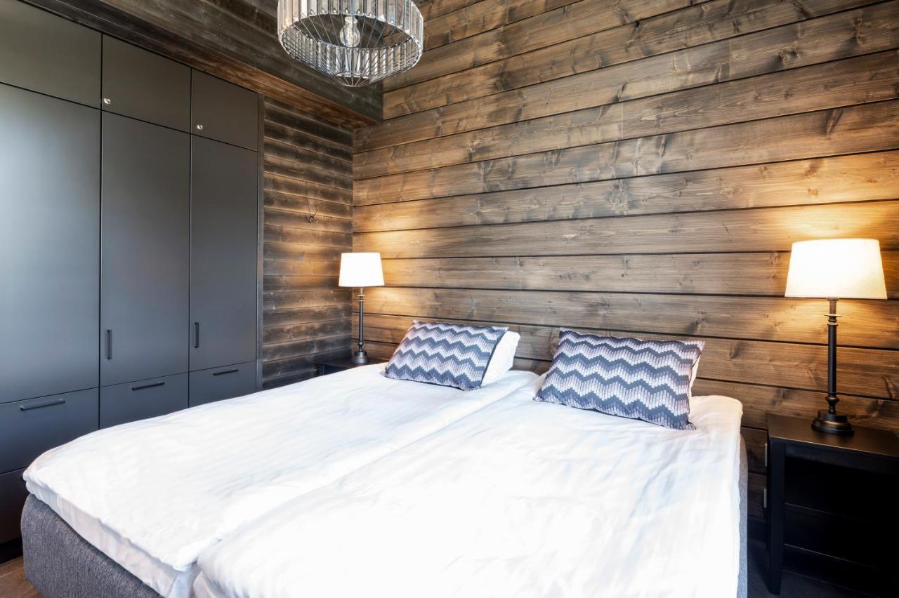 Ski-Inn Pyhaelinna ピュハトゥントゥリ エクステリア 写真